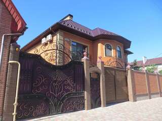 Гостевой дом Guest House - Italiyska Street Бердянск Апартаменты с 2 спальнями-1